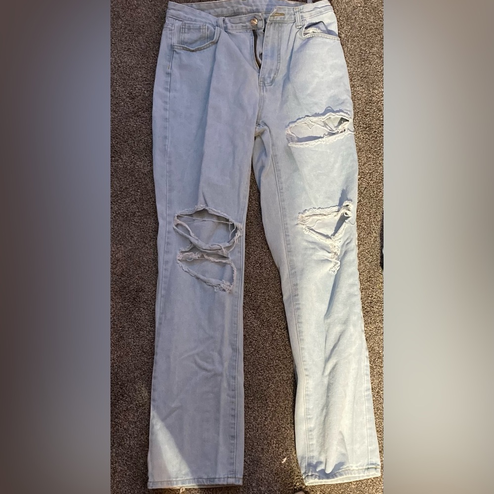 shein size large (6-8) bootcut holey jeans💗
